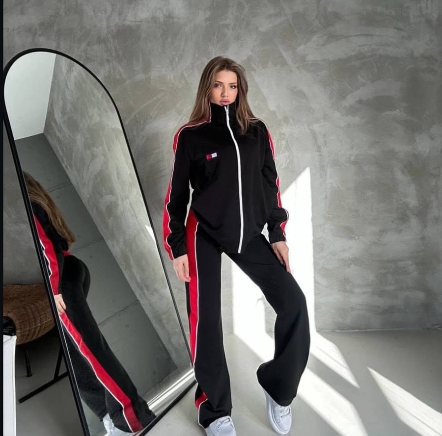 سوت حريمى Tommy Hilfiger مستورد 3 قطع