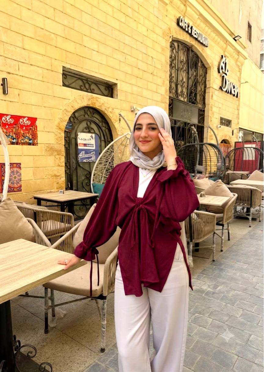 بلوزة كتان شيك