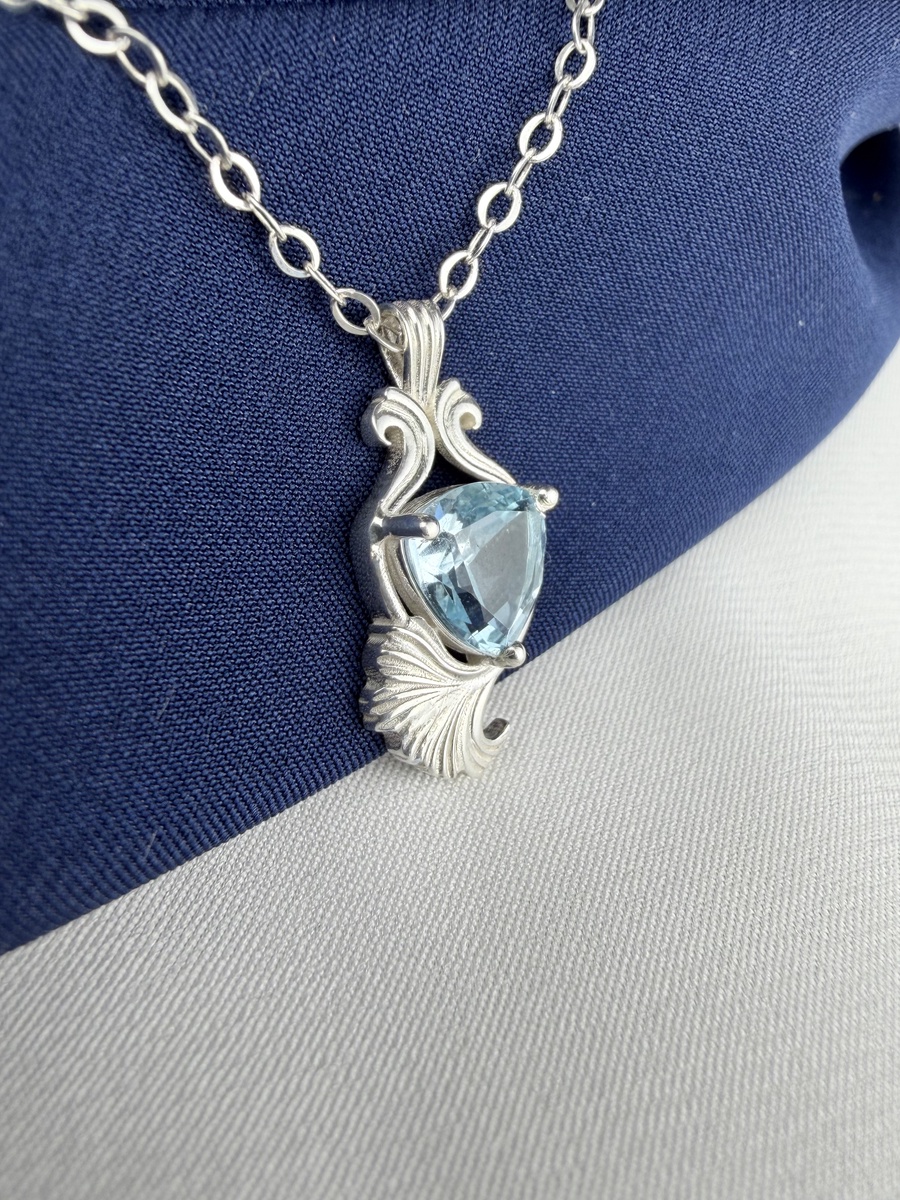Topaz 925 Silver Pendant - IGI Certified - Trillion Mermaid Design