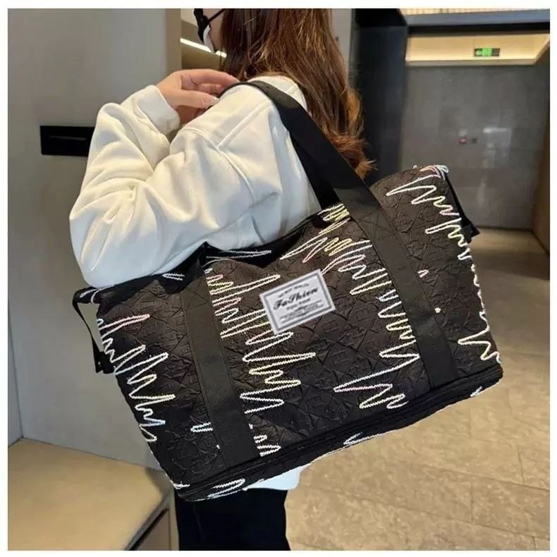 شنطة سفر ورحلات قماش مطرزة - قابلة للتوسيع (Tote Bag) | Demand & Beyond