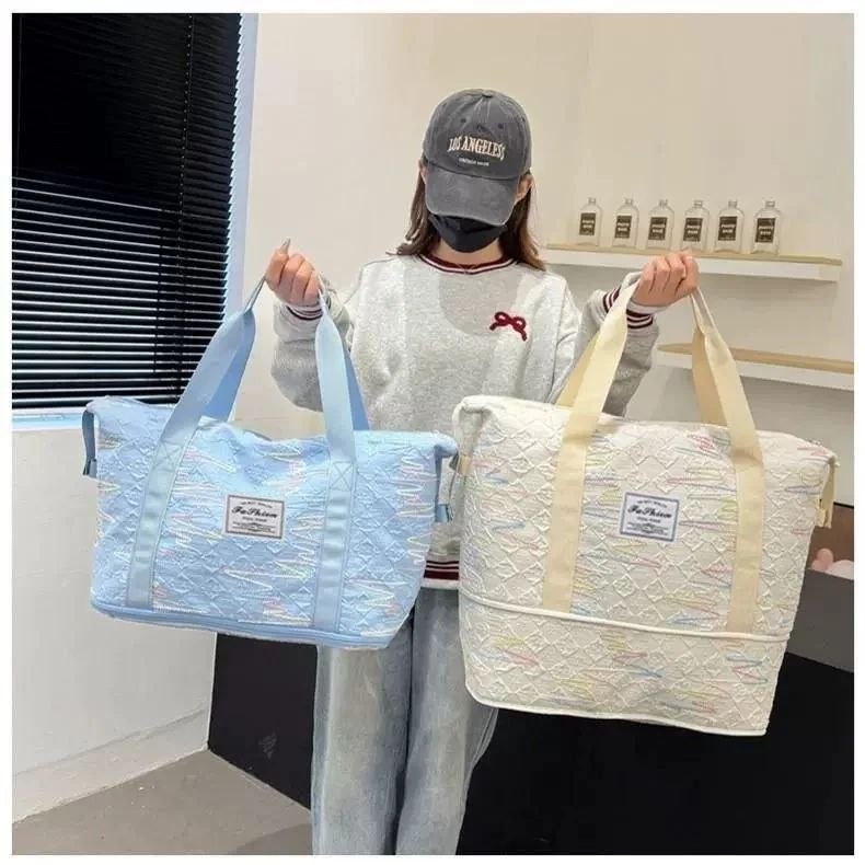 شنطة سفر ورحلات قماش مطرزة - قابلة للتوسيع (Tote Bag) | Demand & Beyond