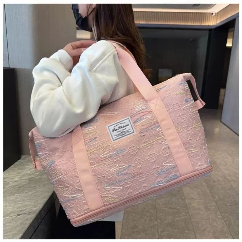 شنطة سفر ورحلات قماش مطرزة - قابلة للتوسيع (Tote Bag) | Demand & Beyond