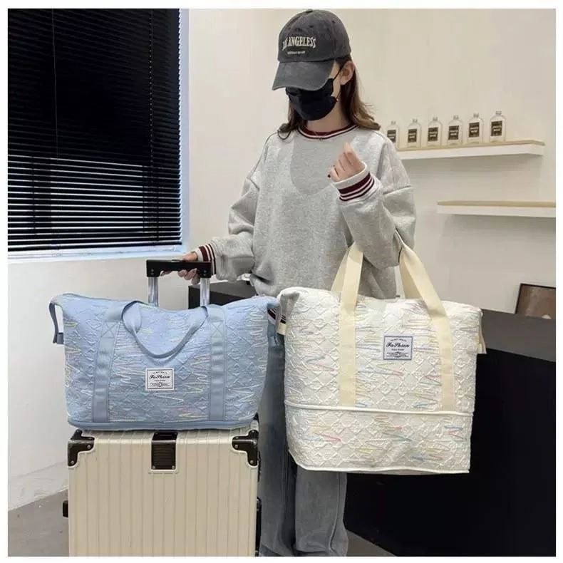 شنطة سفر ورحلات قماش مطرزة - قابلة للتوسيع (Tote Bag) | Demand & Beyond