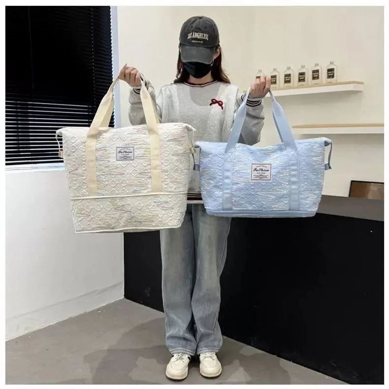 شنطة سفر ورحلات قماش مطرزة - قابلة للتوسيع (Tote Bag) | Demand & Beyond