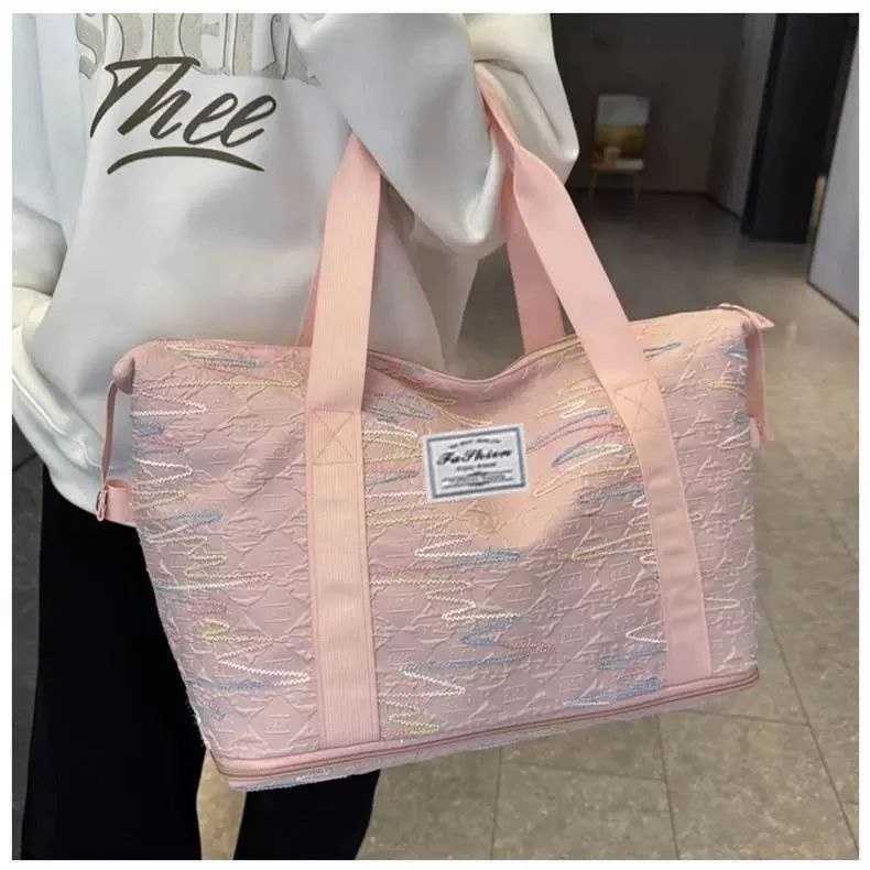شنطة سفر ورحلات قماش مطرزة - قابلة للتوسيع (Tote Bag) | Demand & Beyond
