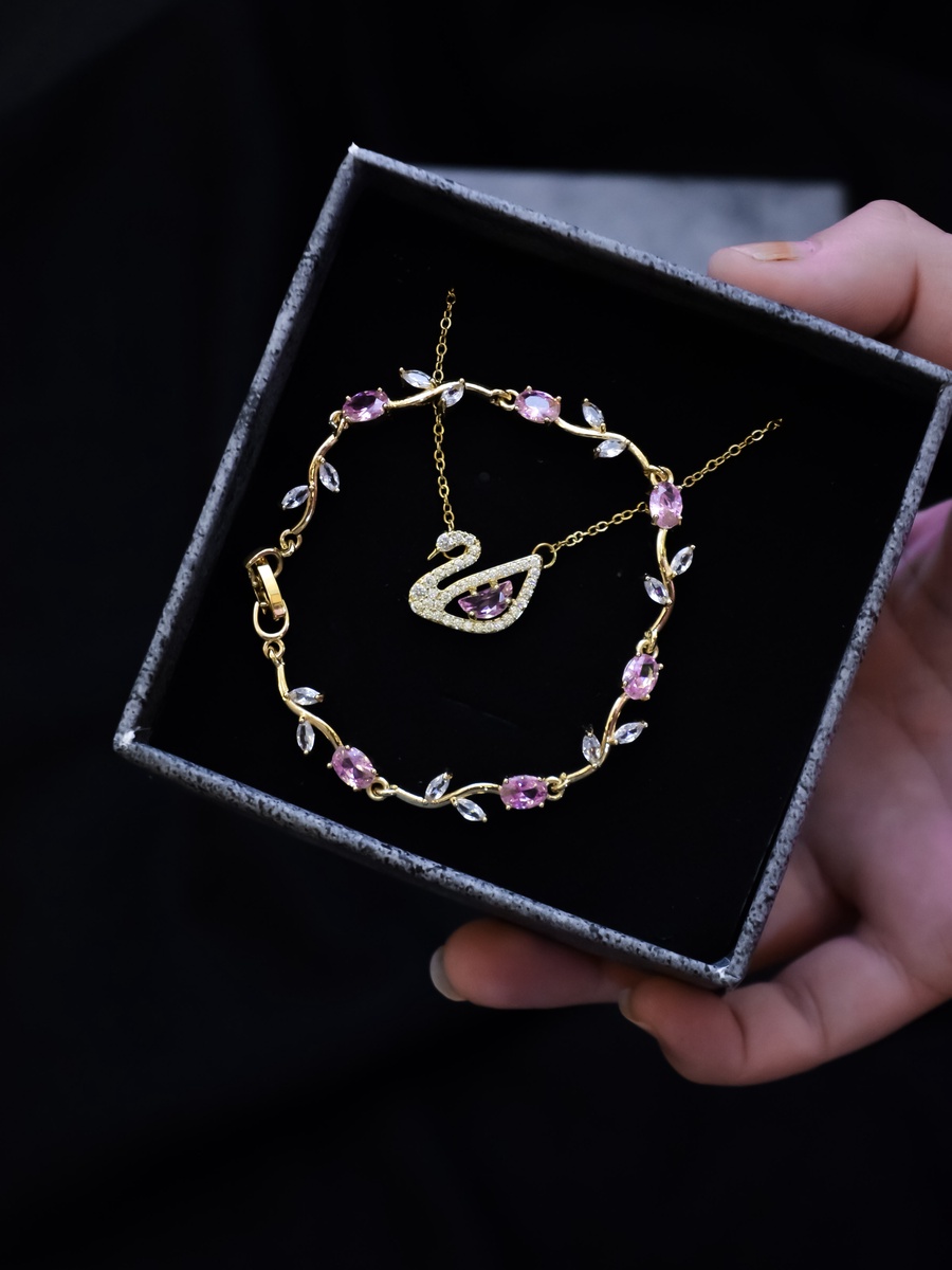 Swan & Tulip Set