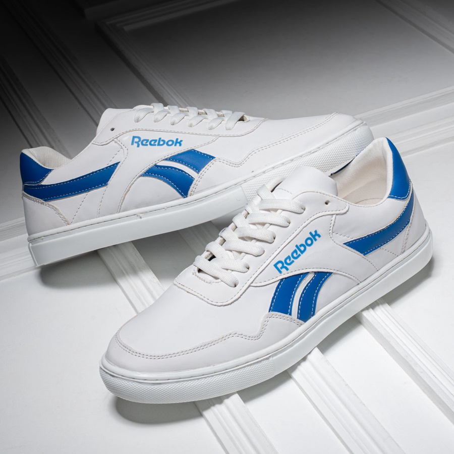 كوتشي فلات REEBOK