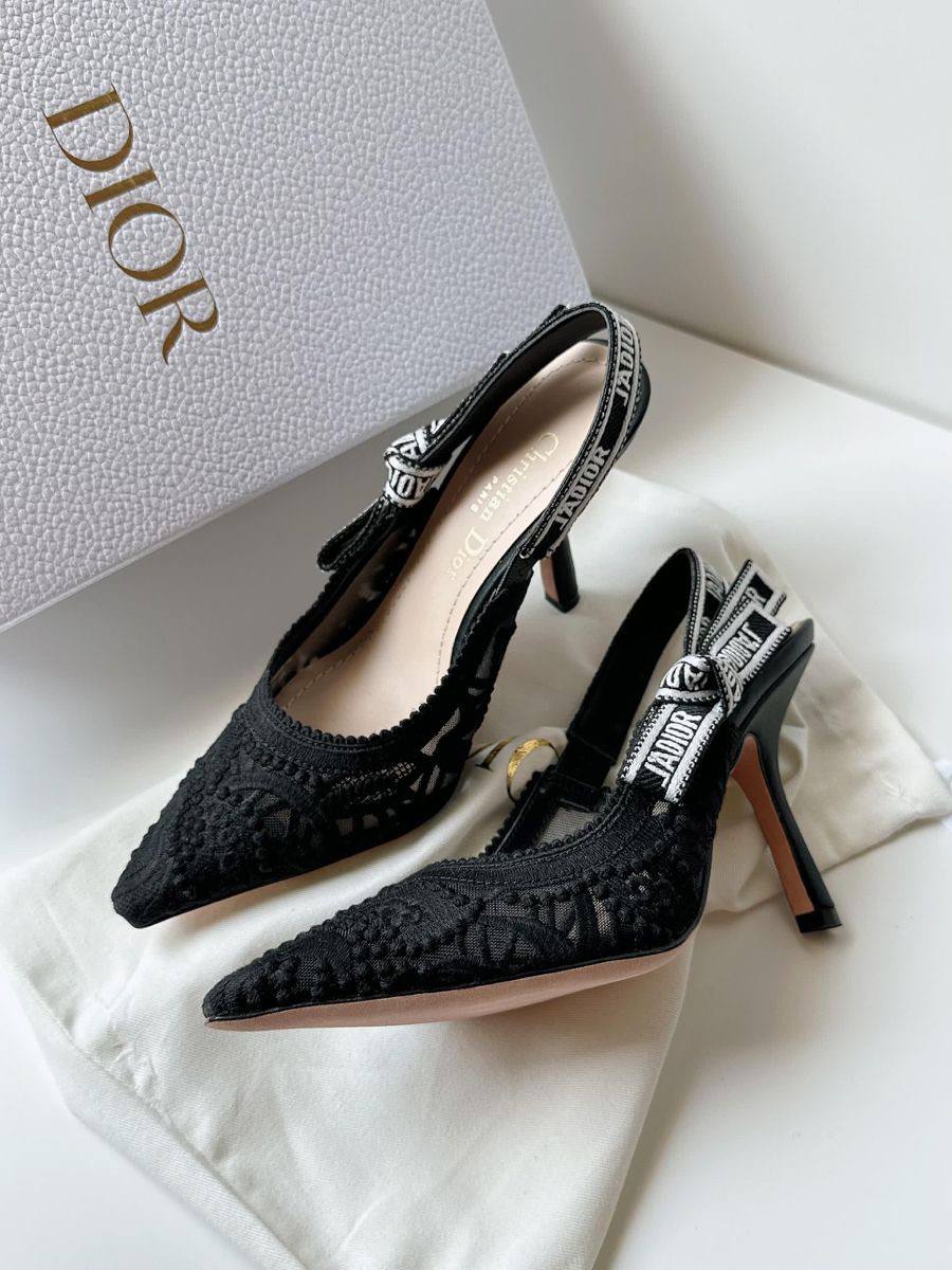 heels-n2373