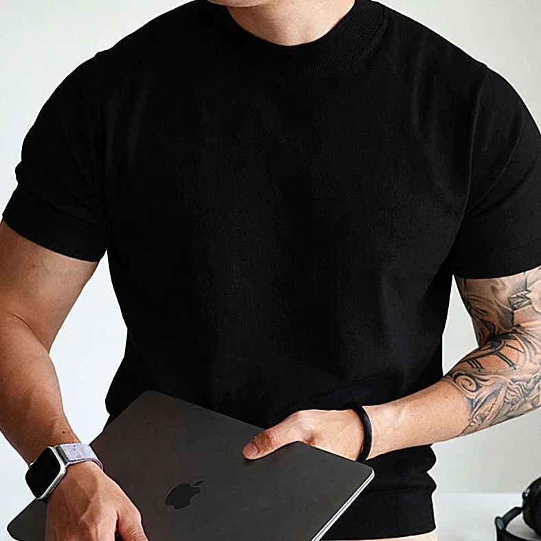 Basic men's knitwear