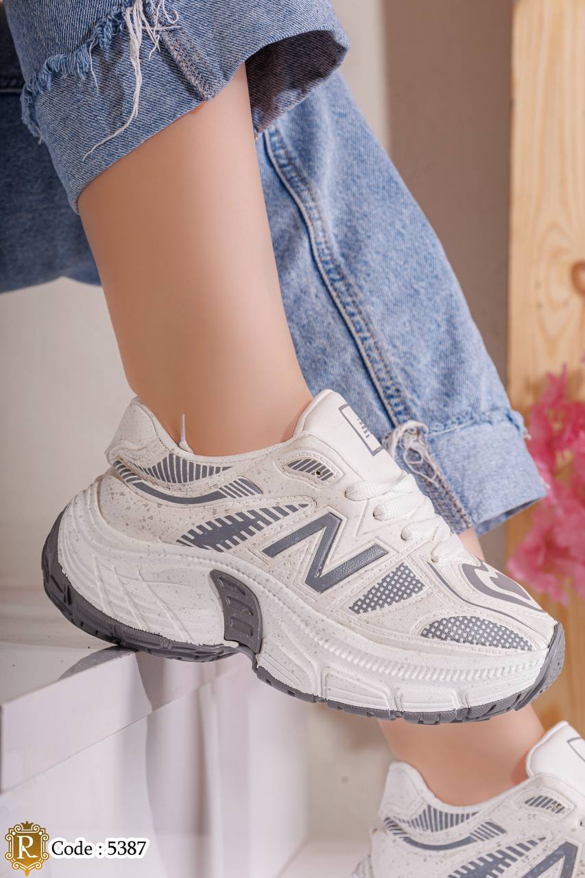 sneaker-5387