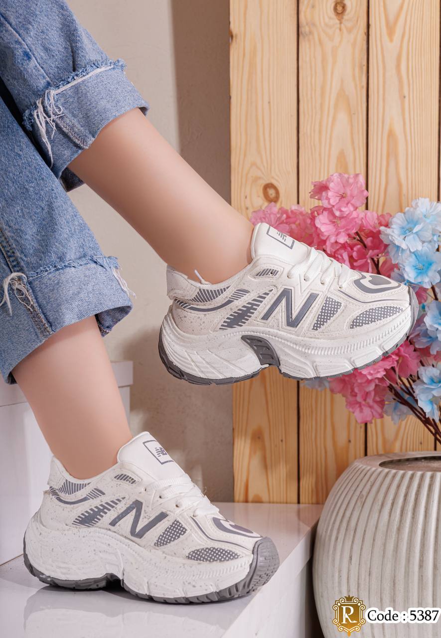 sneaker-5387