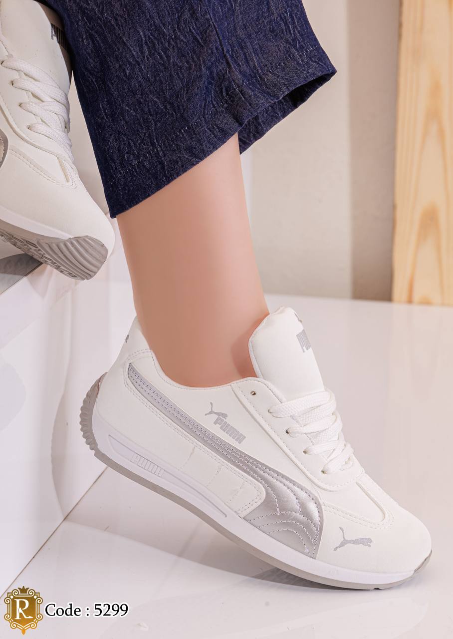 sneaker-5299