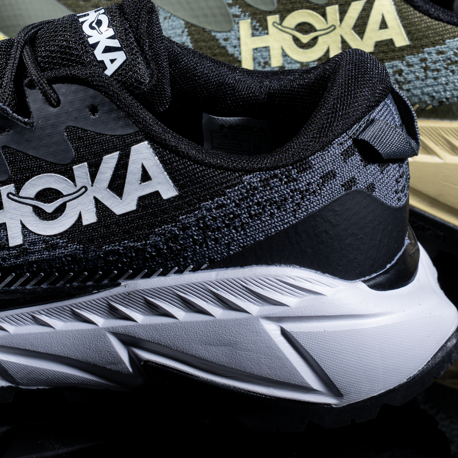  كوتشي Hoka vev1