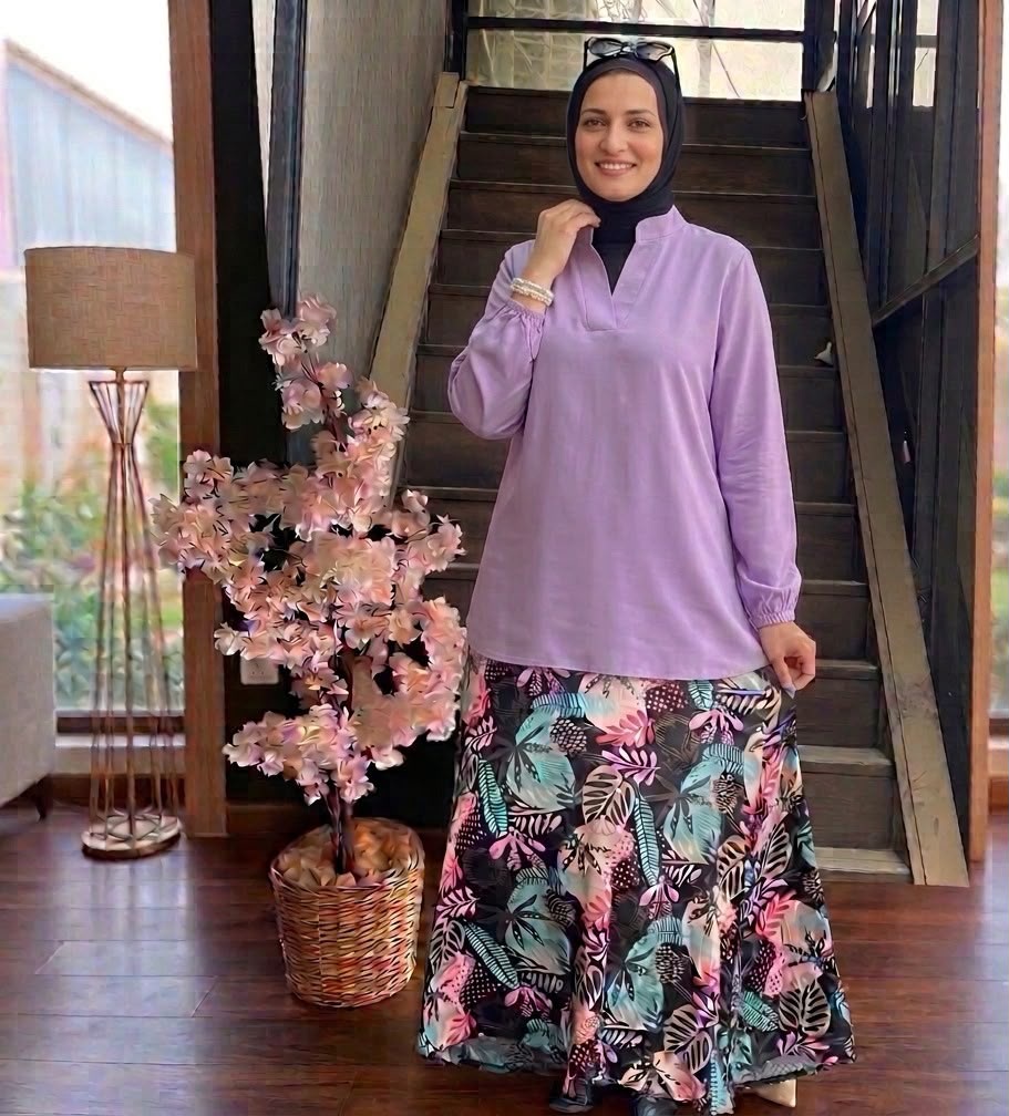 طقم قطعتين جيبة + بلوزة 