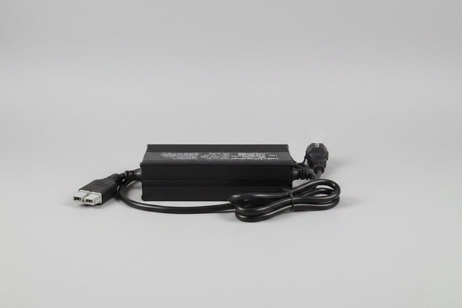 LEAD ACID BATTERY CHARGER 12VOLT - 10AH