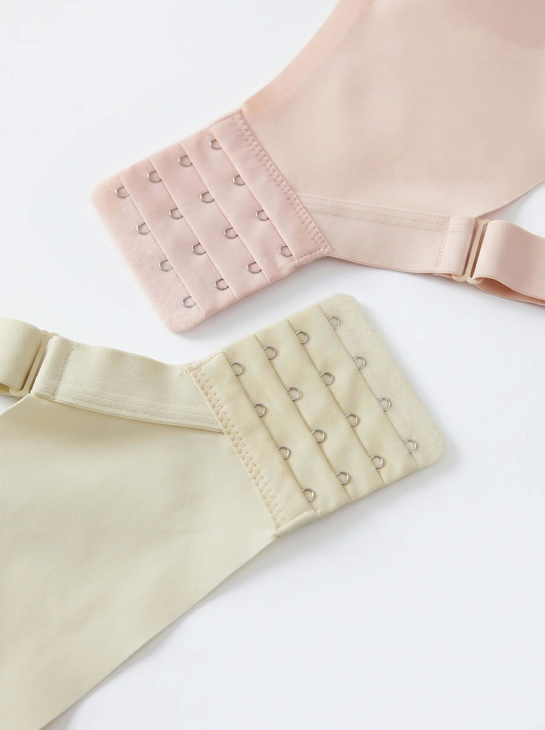 Latex-Full Coverage Wireless Minimizer Bra