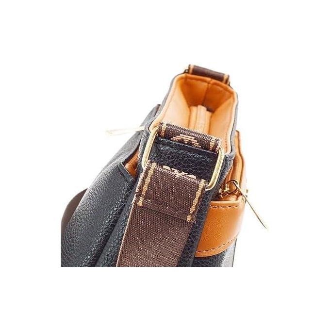 مشاركة هذا المنتج    Stylish and practical women's crossbody bag made of durable materials with a modern design, an adjustable shoulder strap, and multiple pockets, 