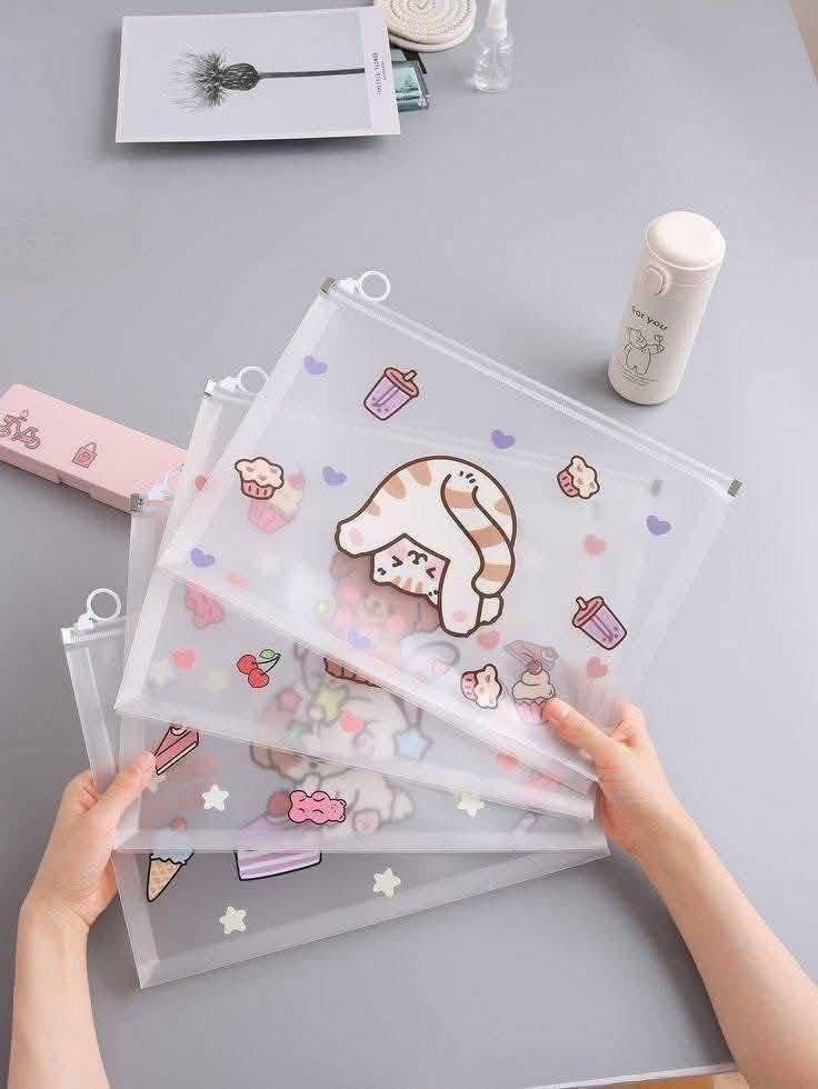شنطه ميك اب صغيره 