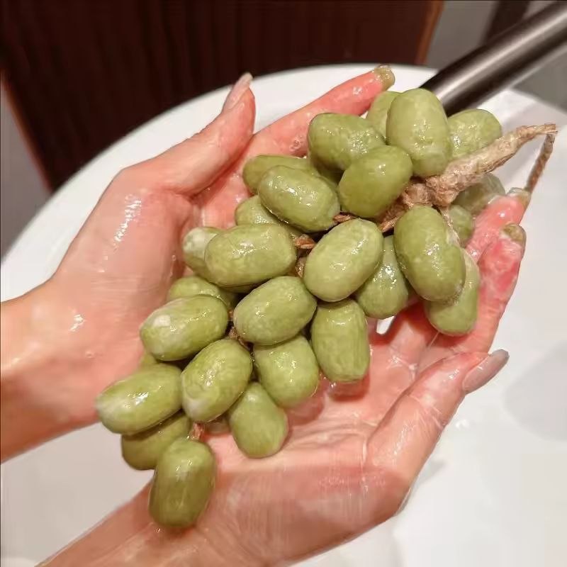 بشرة ناعمة ورطبة علطول