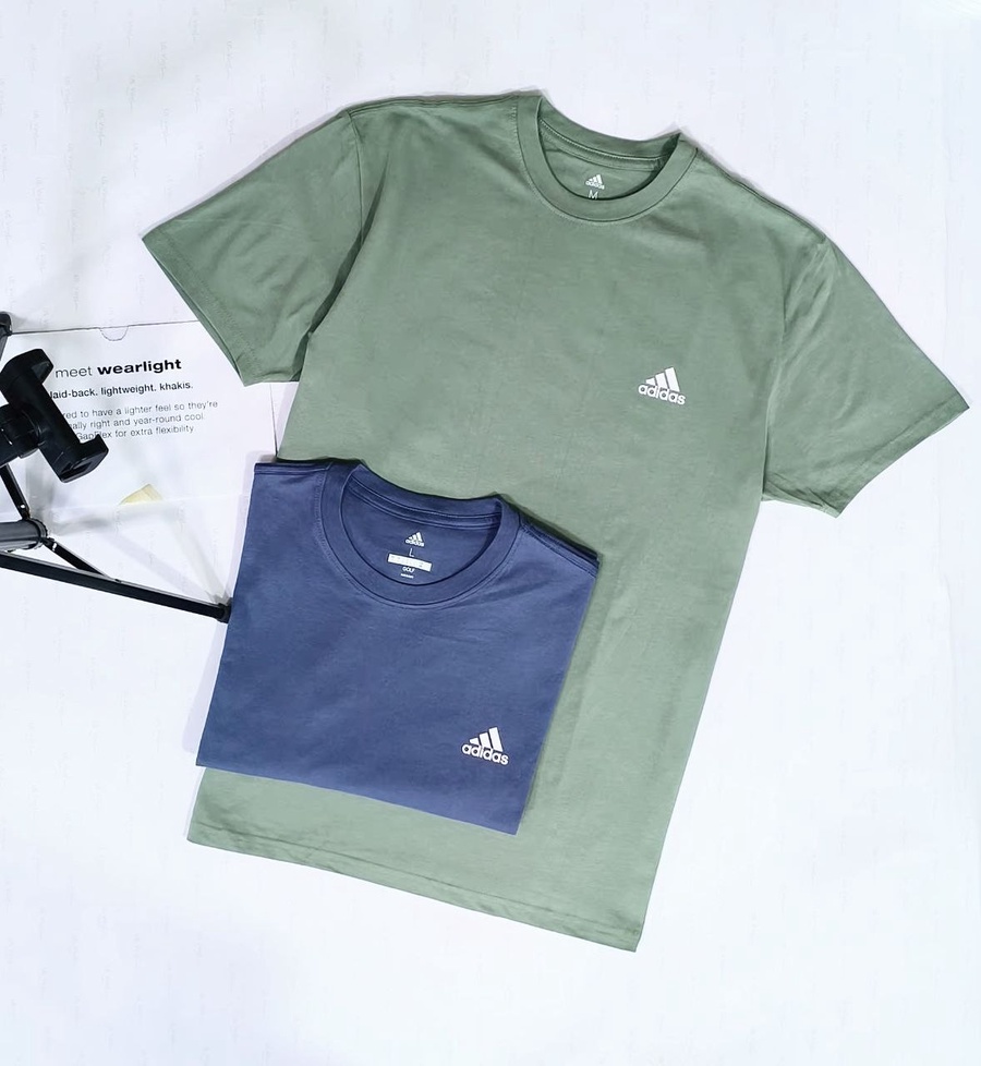 Adidas T-shirt