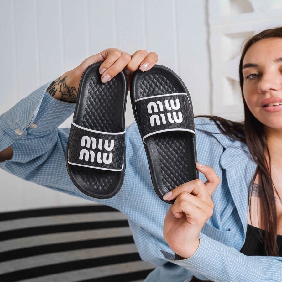 MIU Eva Slide 