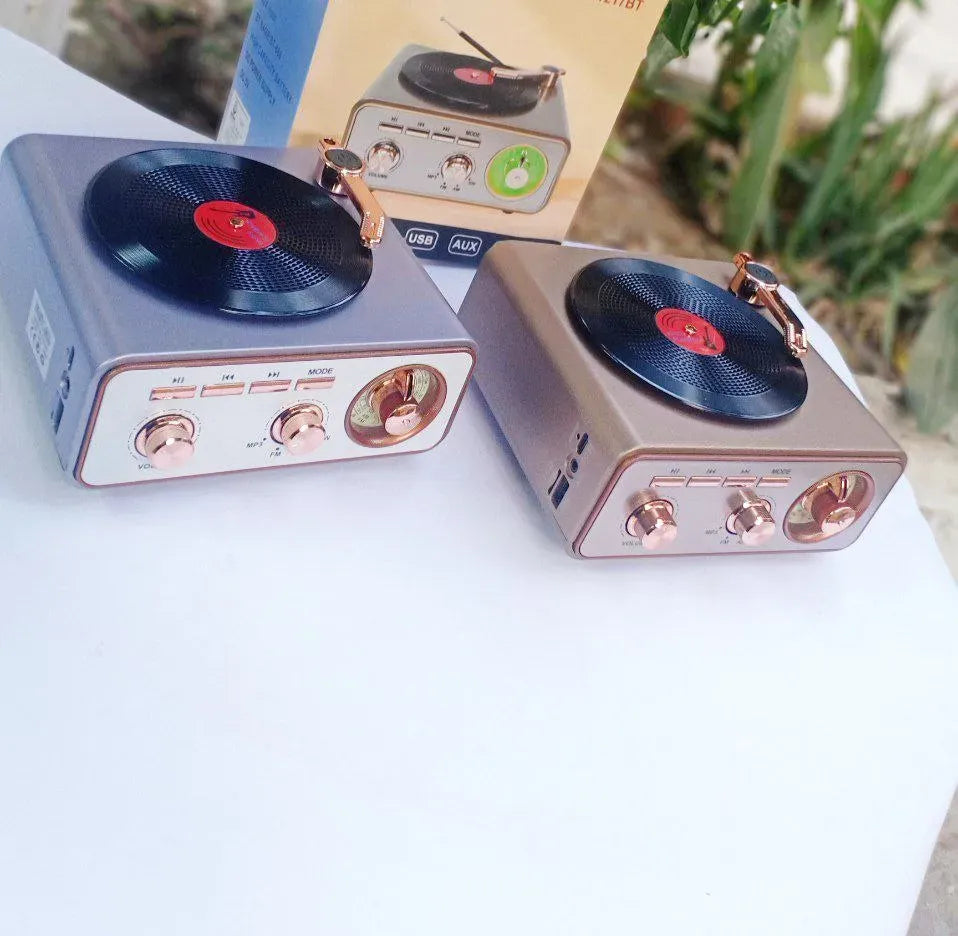سبيكر وراديو بلوتوث "فينتاج" بتصميم مشغل الأسطوانات. Vintage Bluetooth Radio