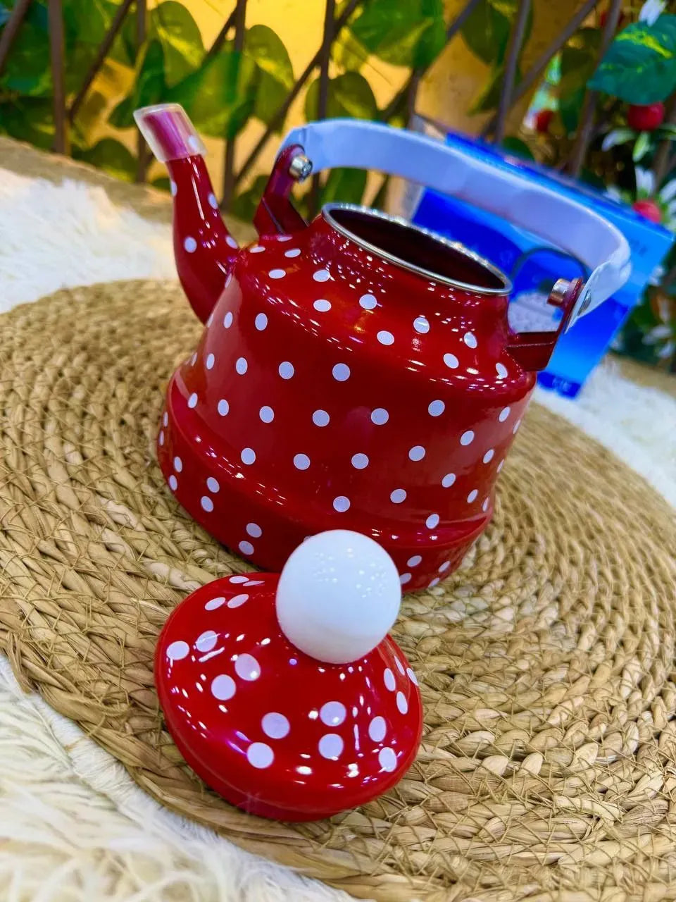 براد شاي معدني كلاسيكي "ريترو"  Dotted Tea Kettle