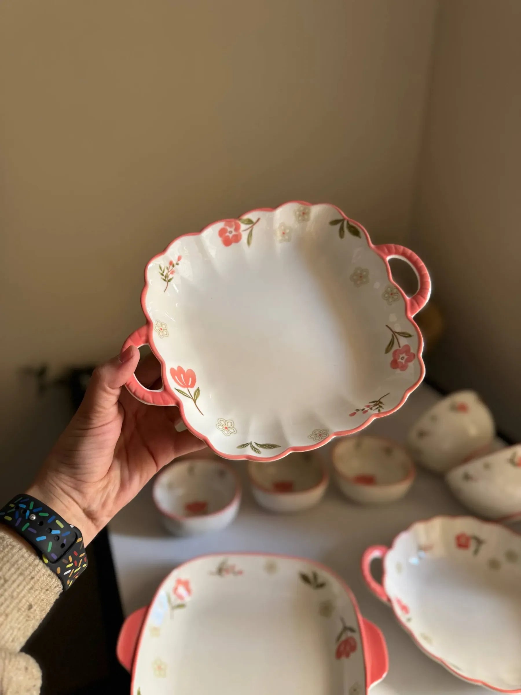صينية فرن وتقديم  "فلورينا" Scalloped Flower Baker