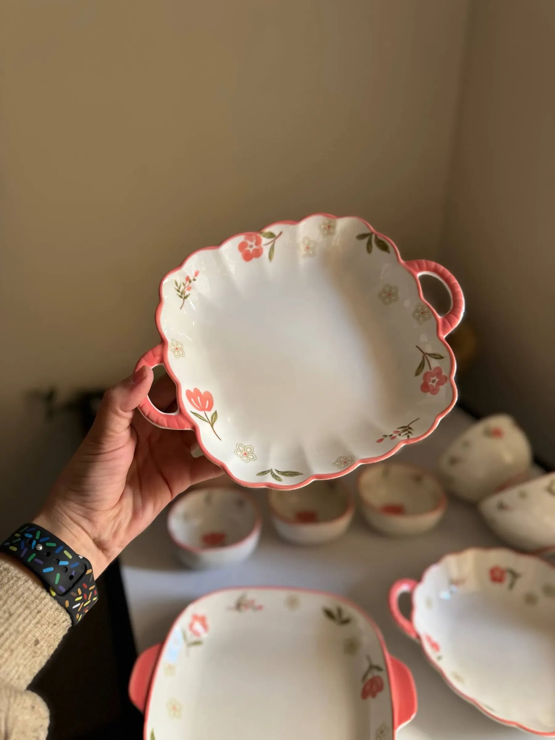 صينية فرن وتقديم  "فلورينا" Scalloped Flower Baker