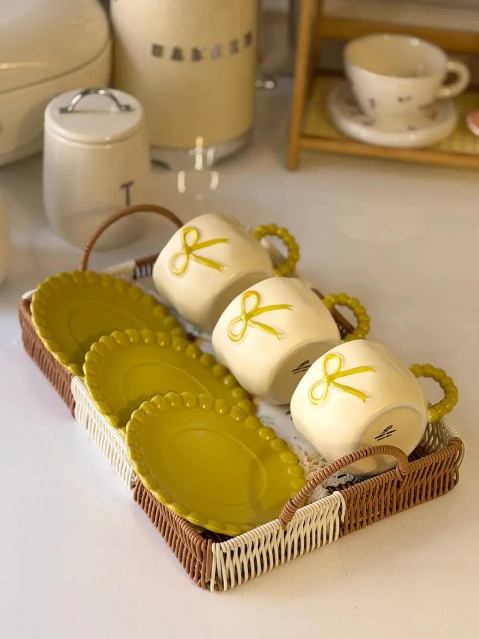 طقم فنجان شاي "بيرل بو" Pearl Bow Tea Cup