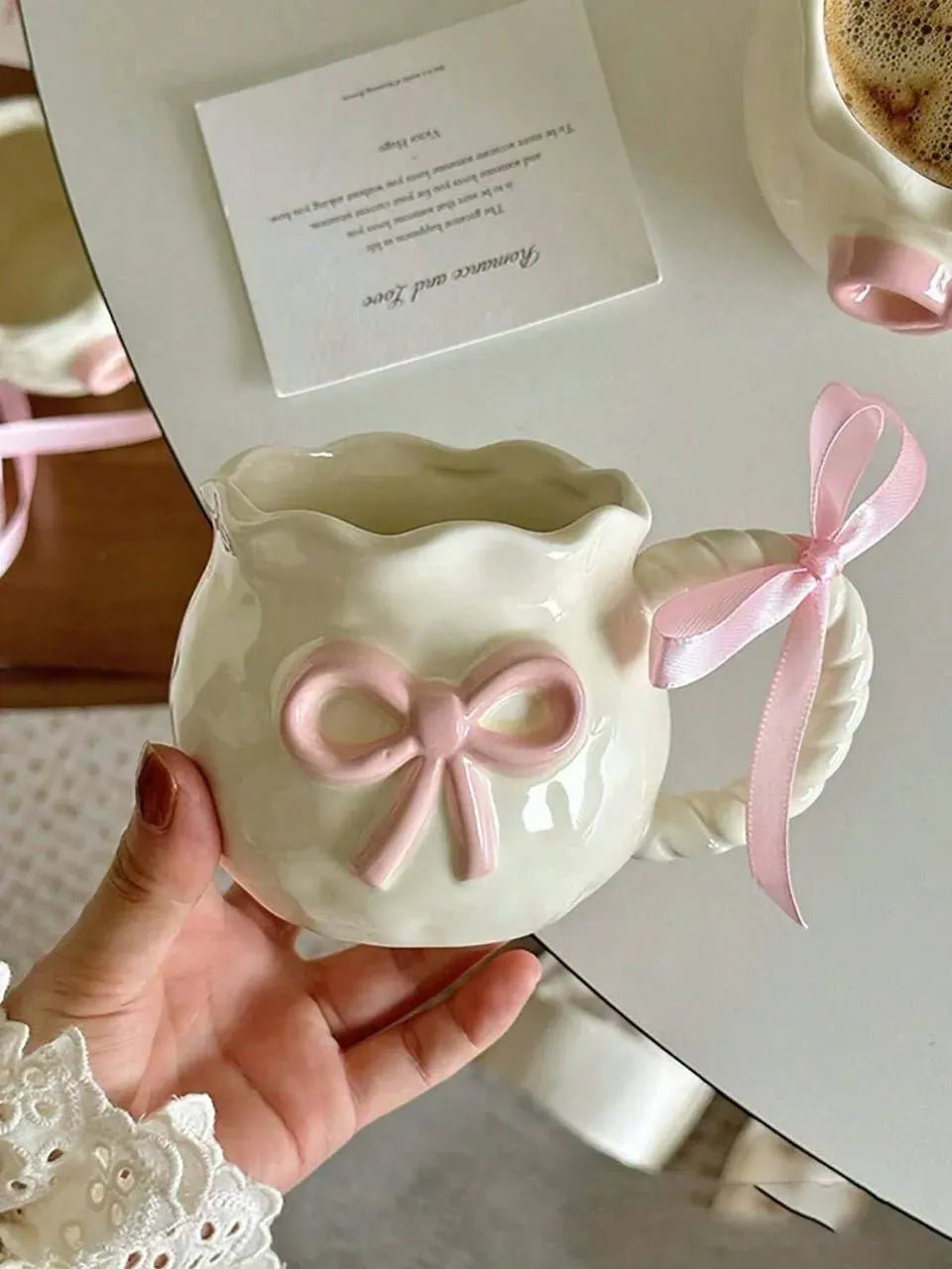 مج "كوكييت" السيراميك الراقي بفيونكة Pink Bow Mug