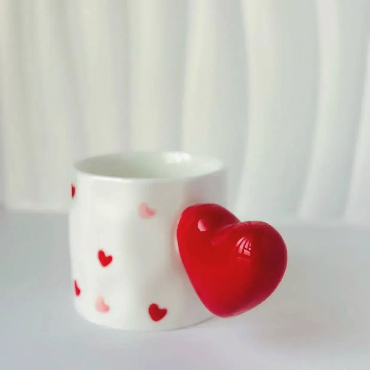 مج القلب  (Red Heart Mug)