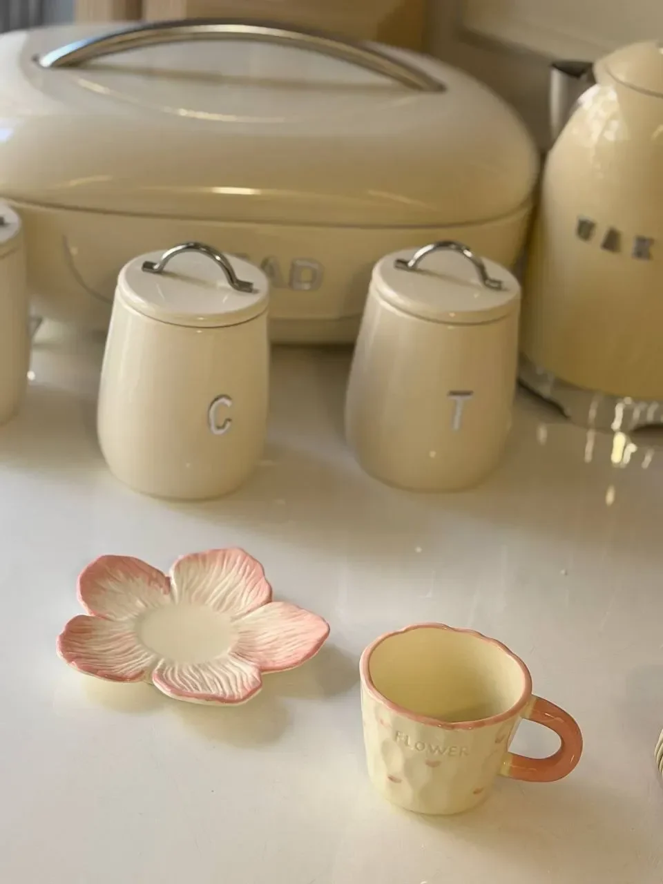 طقم مج وكوستر "لوتس" Flower Shape Mug Set