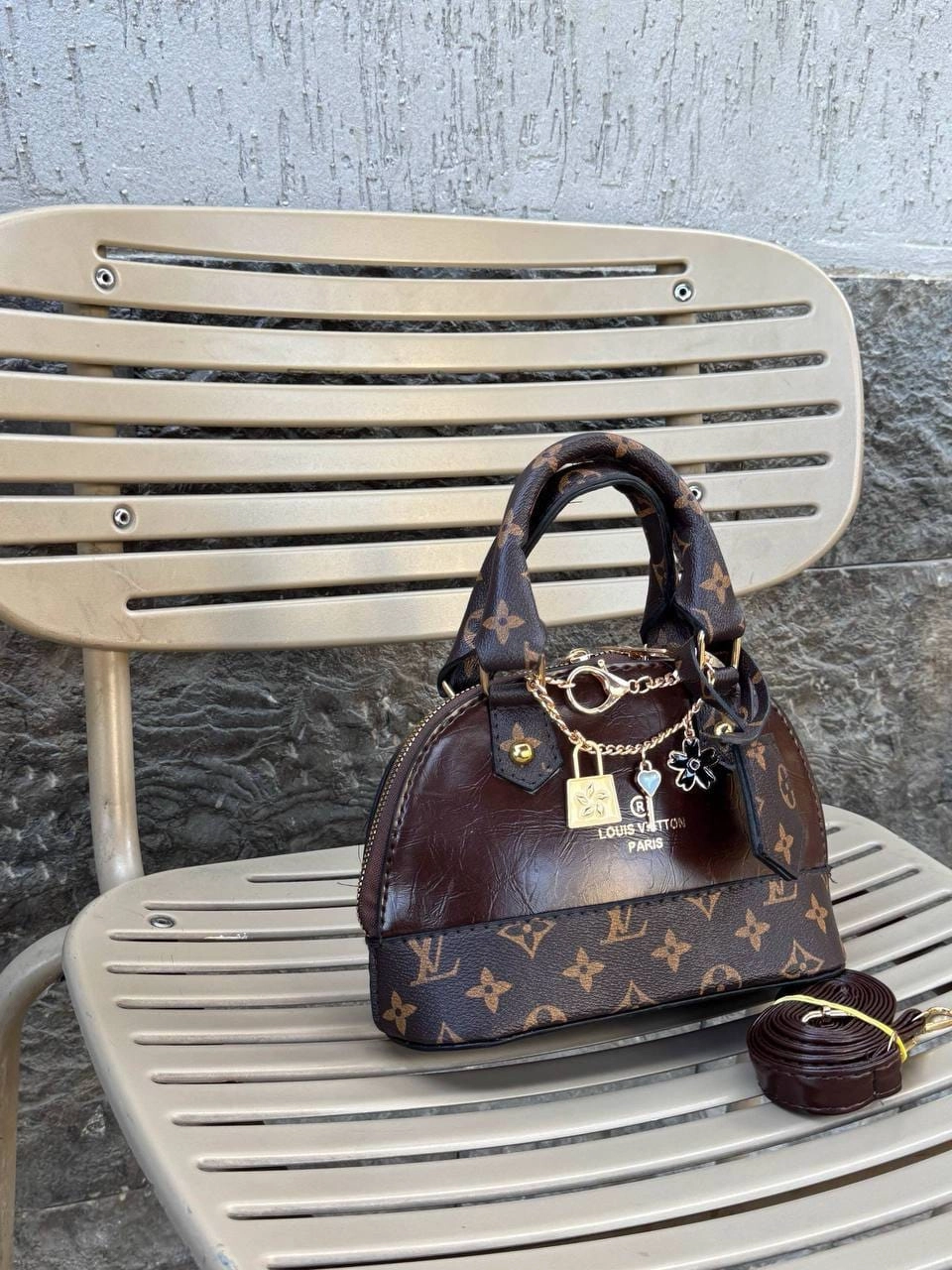 louis-vuitton-bag