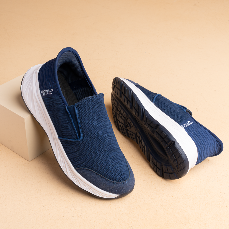 كوتشي Skechers SN3 طبي Slip In | نعل EVA خفيف ومريح