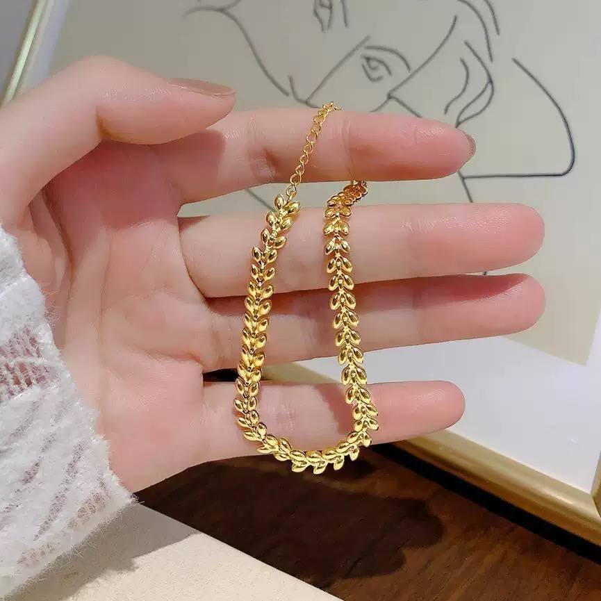 Laurel Chain Bracelet