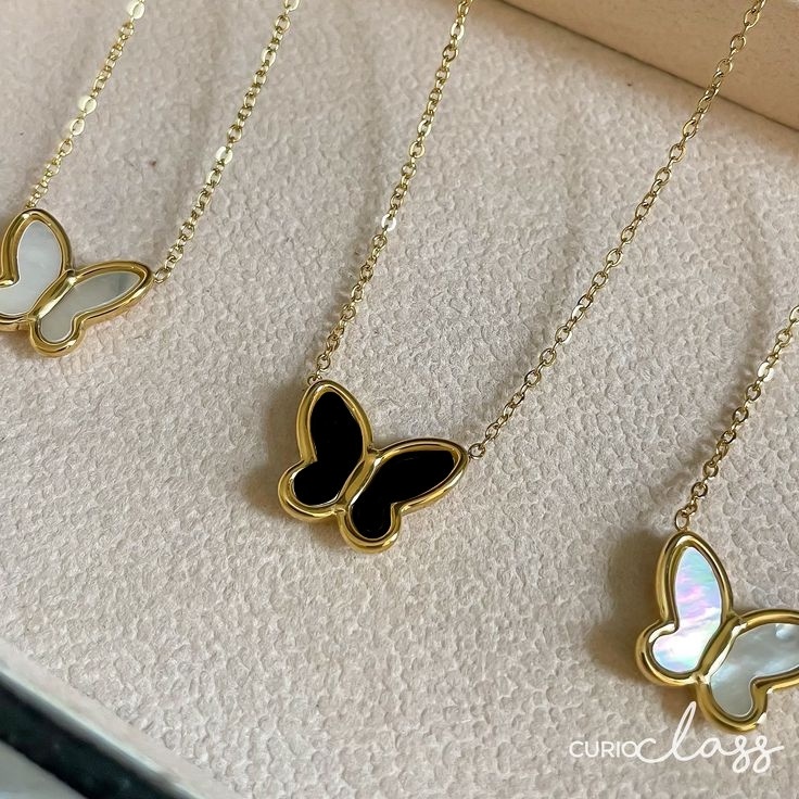 🦋 Butterfly Pearl Necklace ⭐