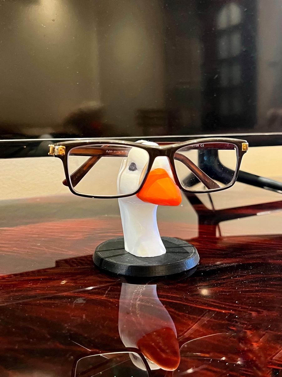 Goose Glasses Holder