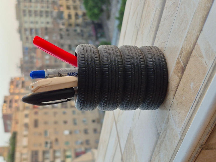 Tires Pen Holder