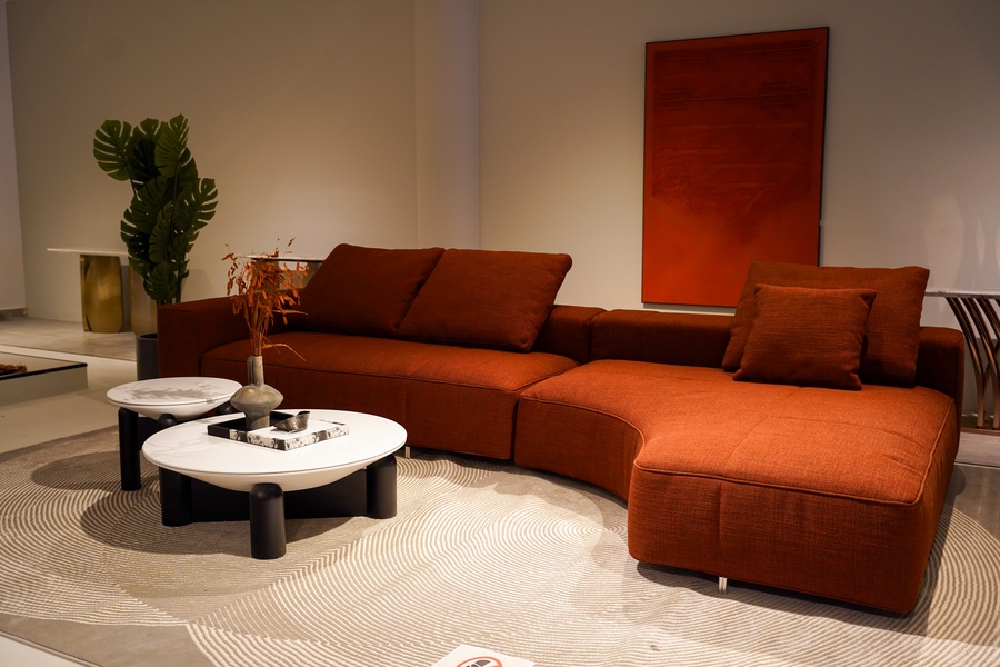 كنبة قماش ايطالي MINOTTI