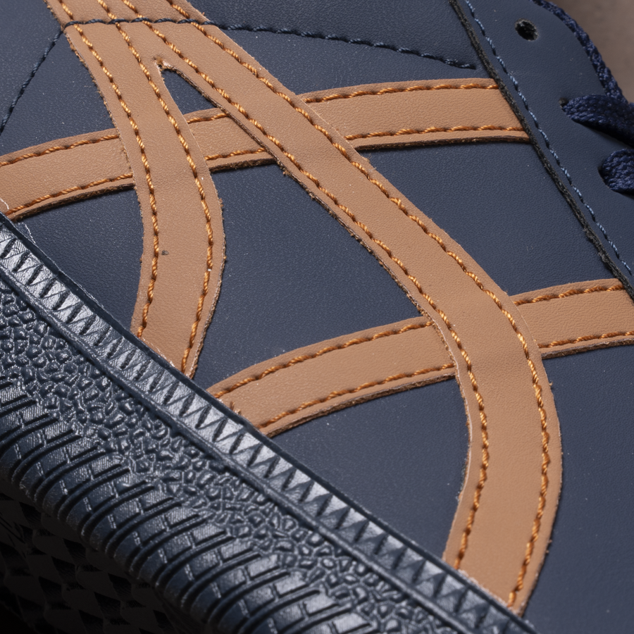 كوتشي Asics FL11 رجالي | تصميم عصري للاستخدام اليومي