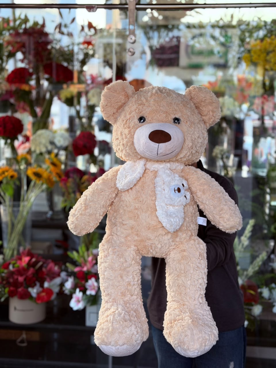 Light brown teddy bear