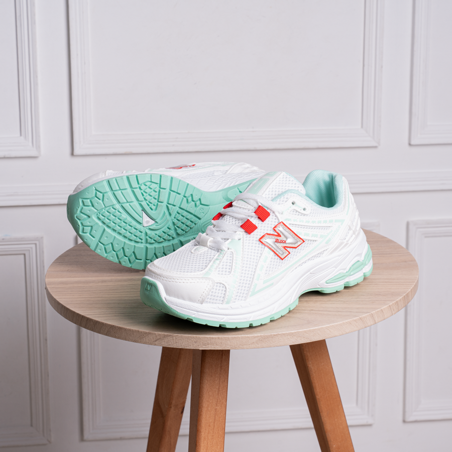New Balance SV65 | كوتشي خفيف ومريح للاستخدام اليومي