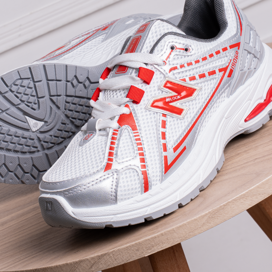 New Balance SV65 | كوتشي خفيف ومريح للاستخدام اليومي