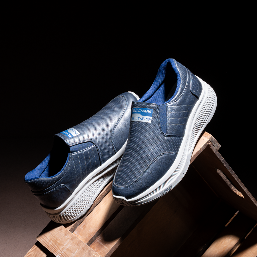 Skechers Glide Step Leather SV66 | حذاء جلد مريح
