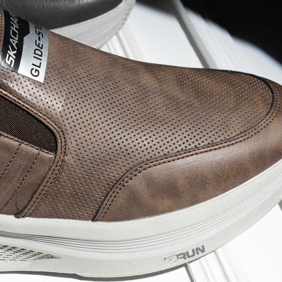 Skechers Glide Step Leather SV66 | حذاء جلد مريح