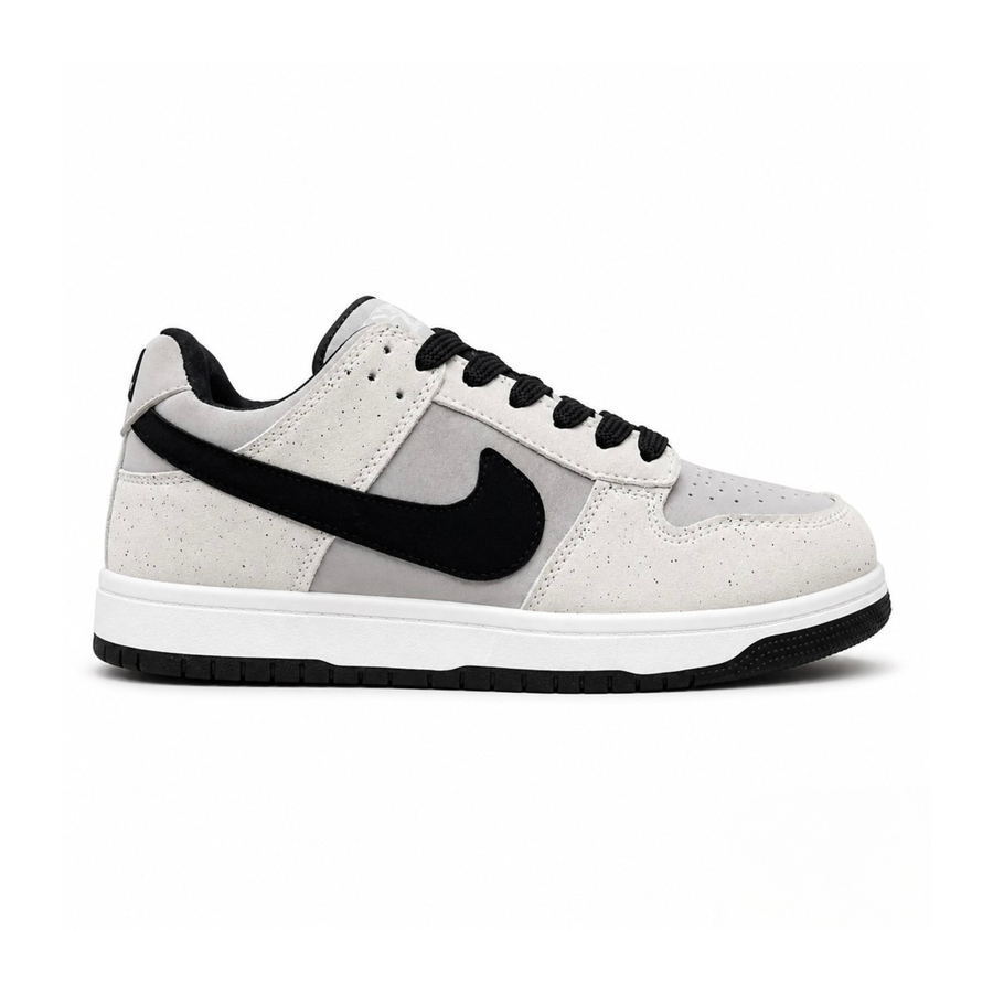 AF Casual Sneakers