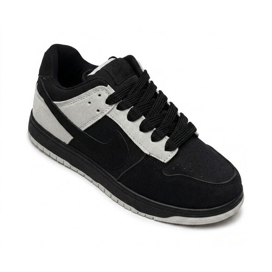 AF Casual Sneakers