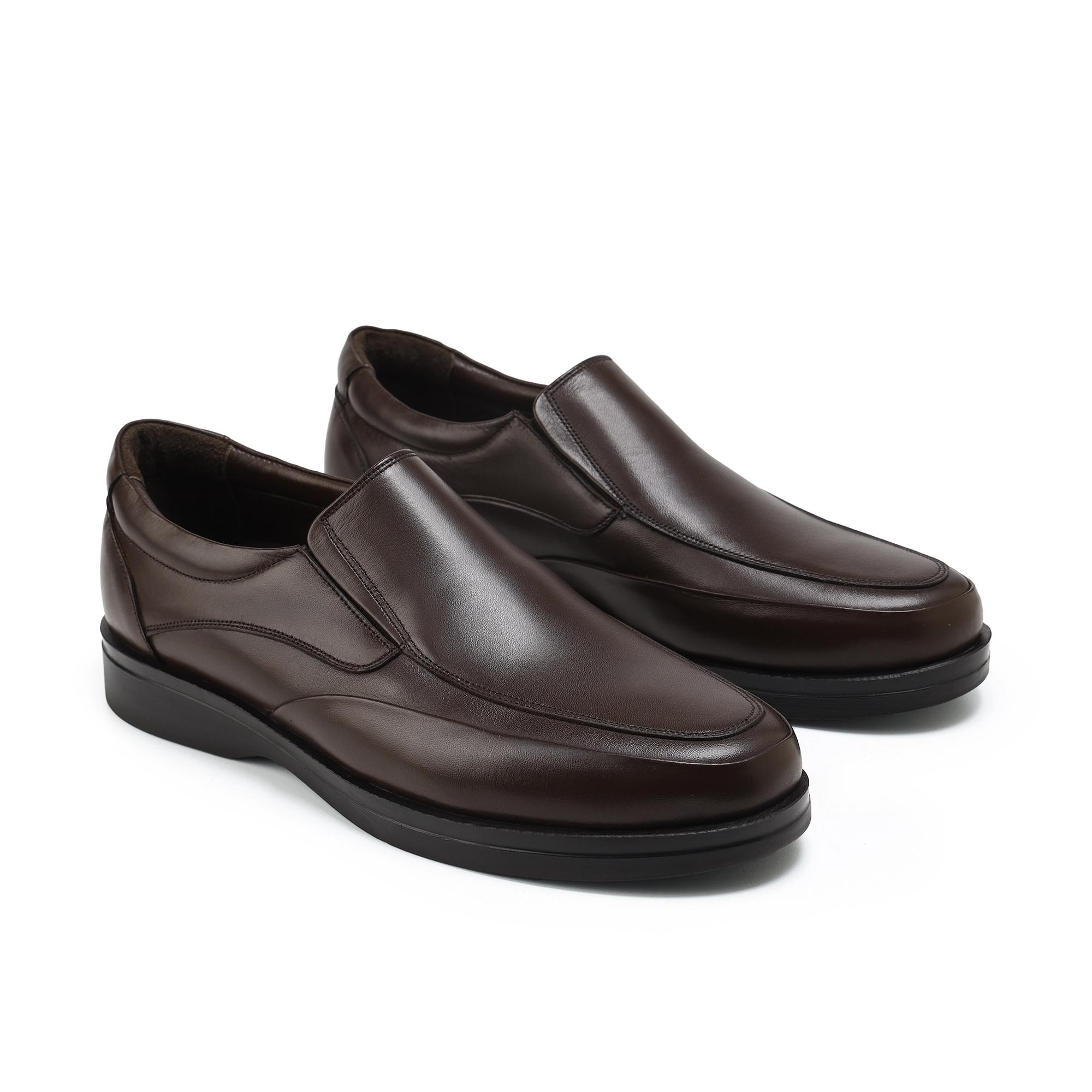 Adam’s Comfort Apron Slip-On, Brown, Code 800