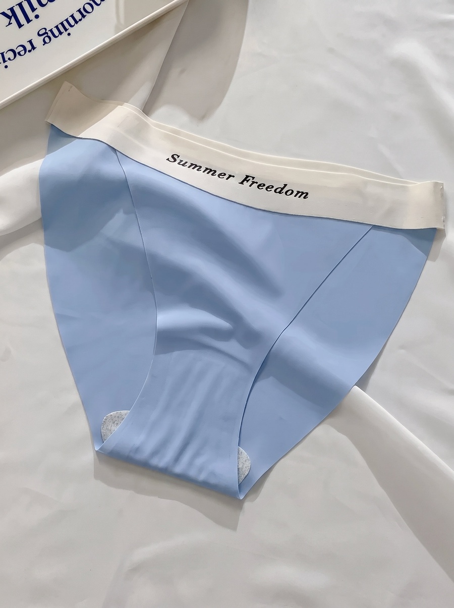 Laser-Cut-Letter-Print-Comfort-Panties